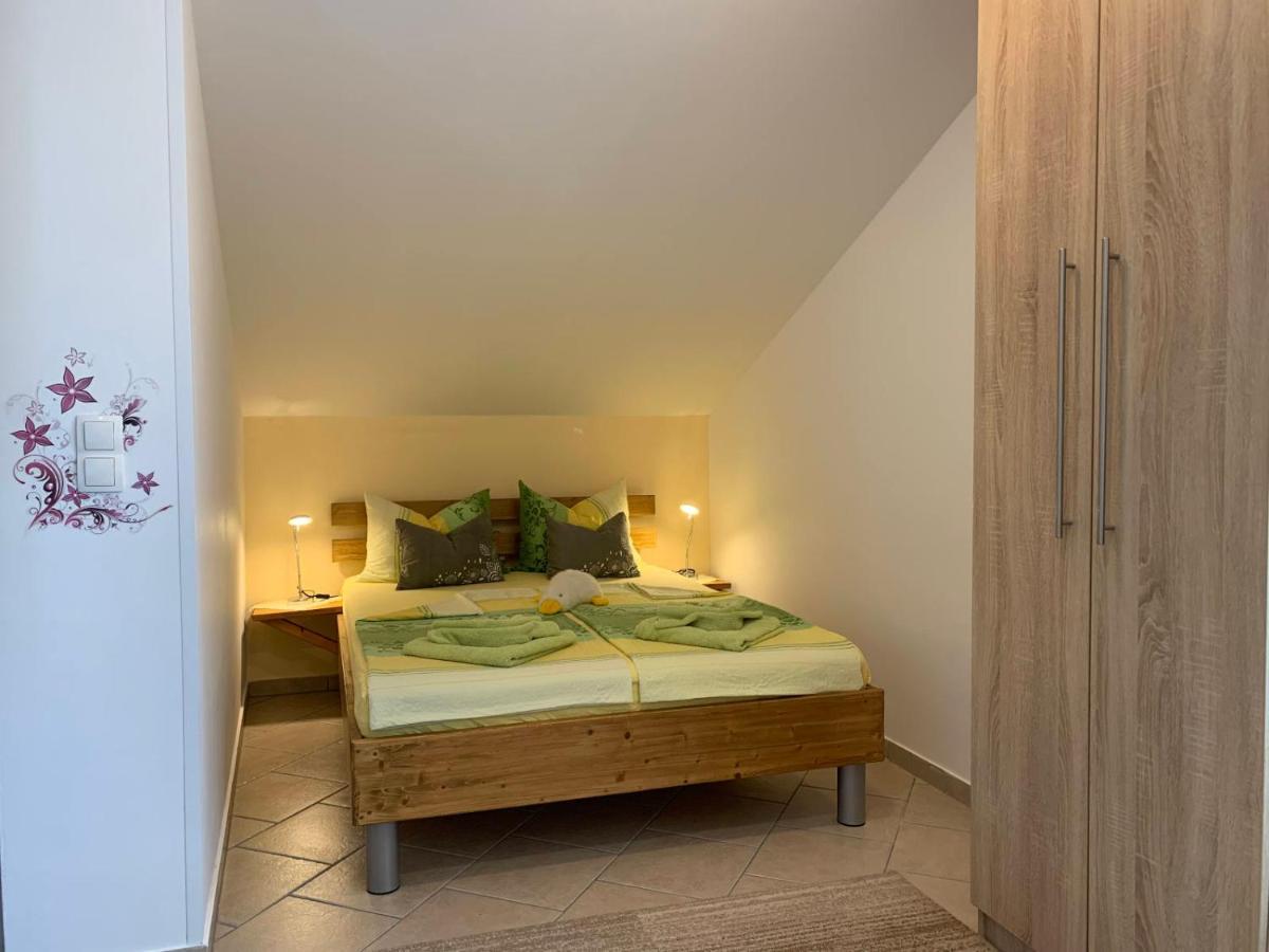 Apartments 4Mios ราชานาส ภายนอก รูปภาพ