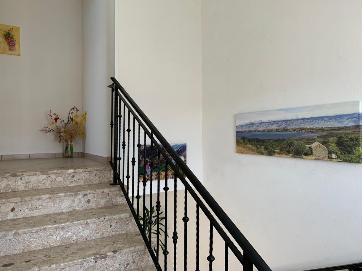 Apartments 4Mios ราชานาส ภายนอก รูปภาพ