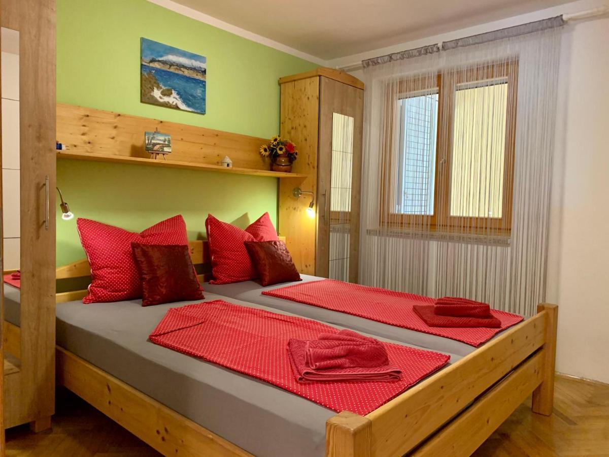 Apartments 4Mios ราชานาส ภายนอก รูปภาพ