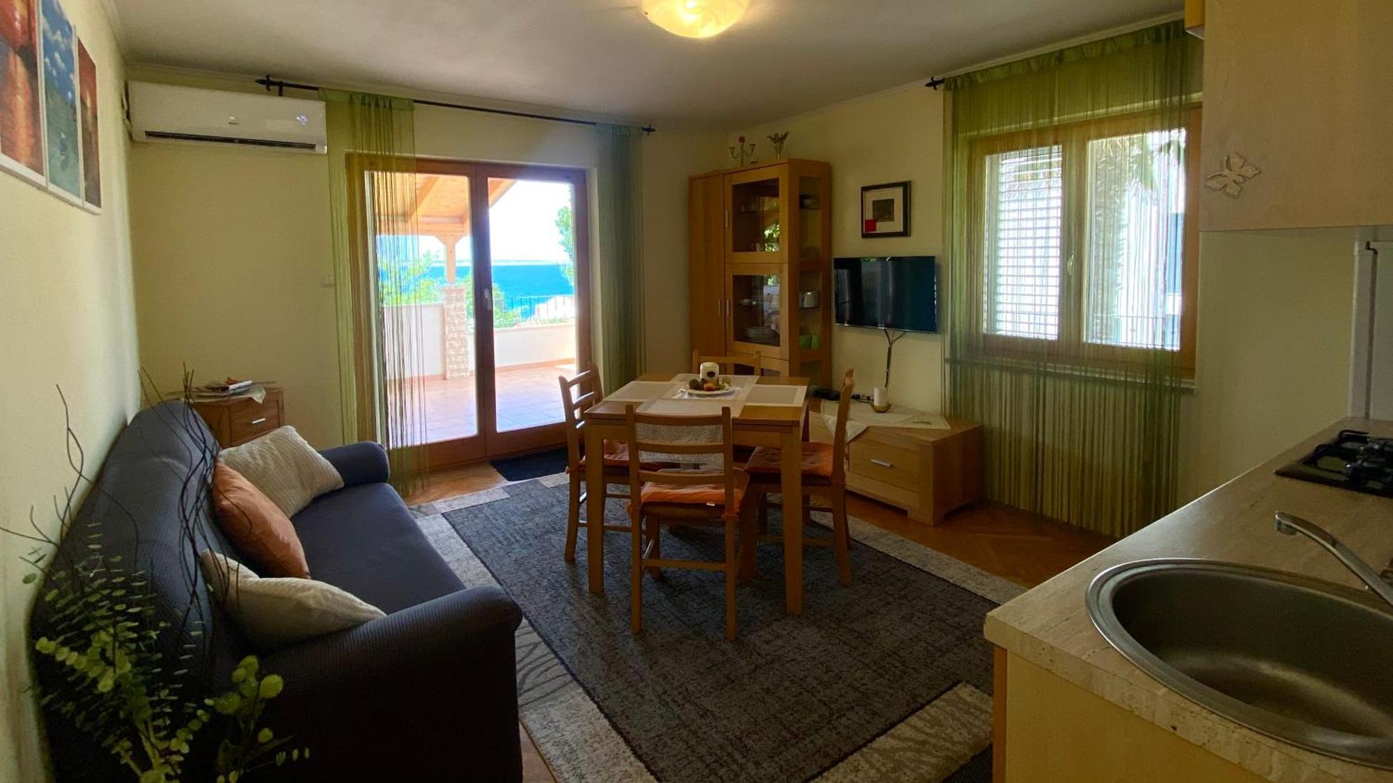 Apartments 4Mios ราชานาส ภายนอก รูปภาพ